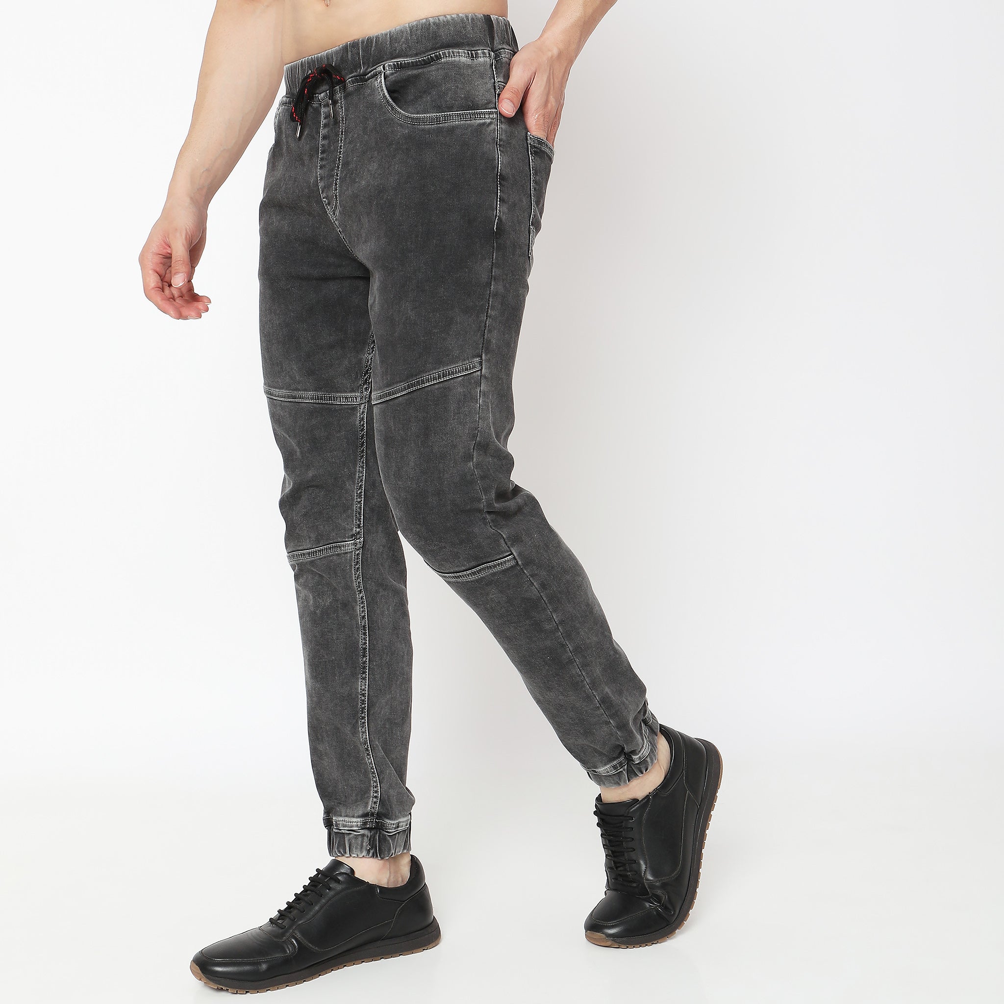 Regular Fit Solid Low Rise Jeans
