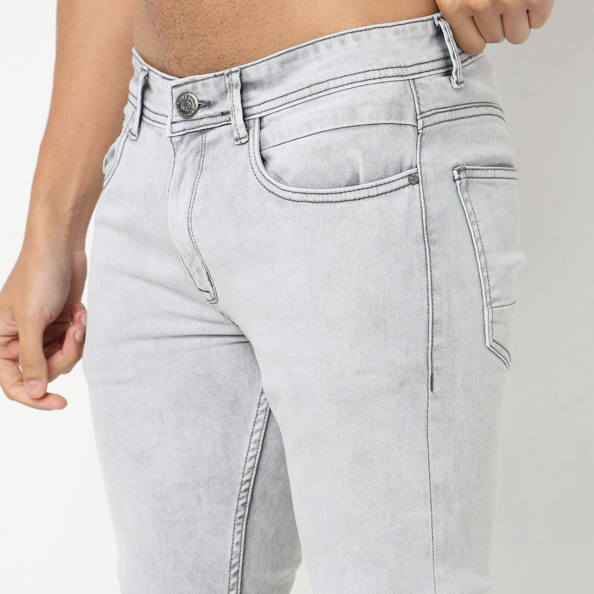 Skinny Comfort Solid Mid Rise Jeans