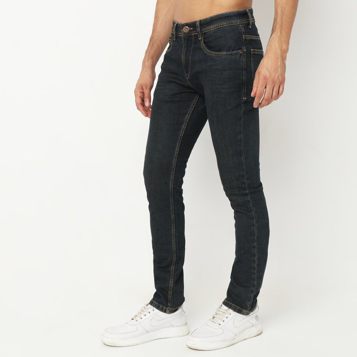 Slim Fit Solid Mid Rise Jeans