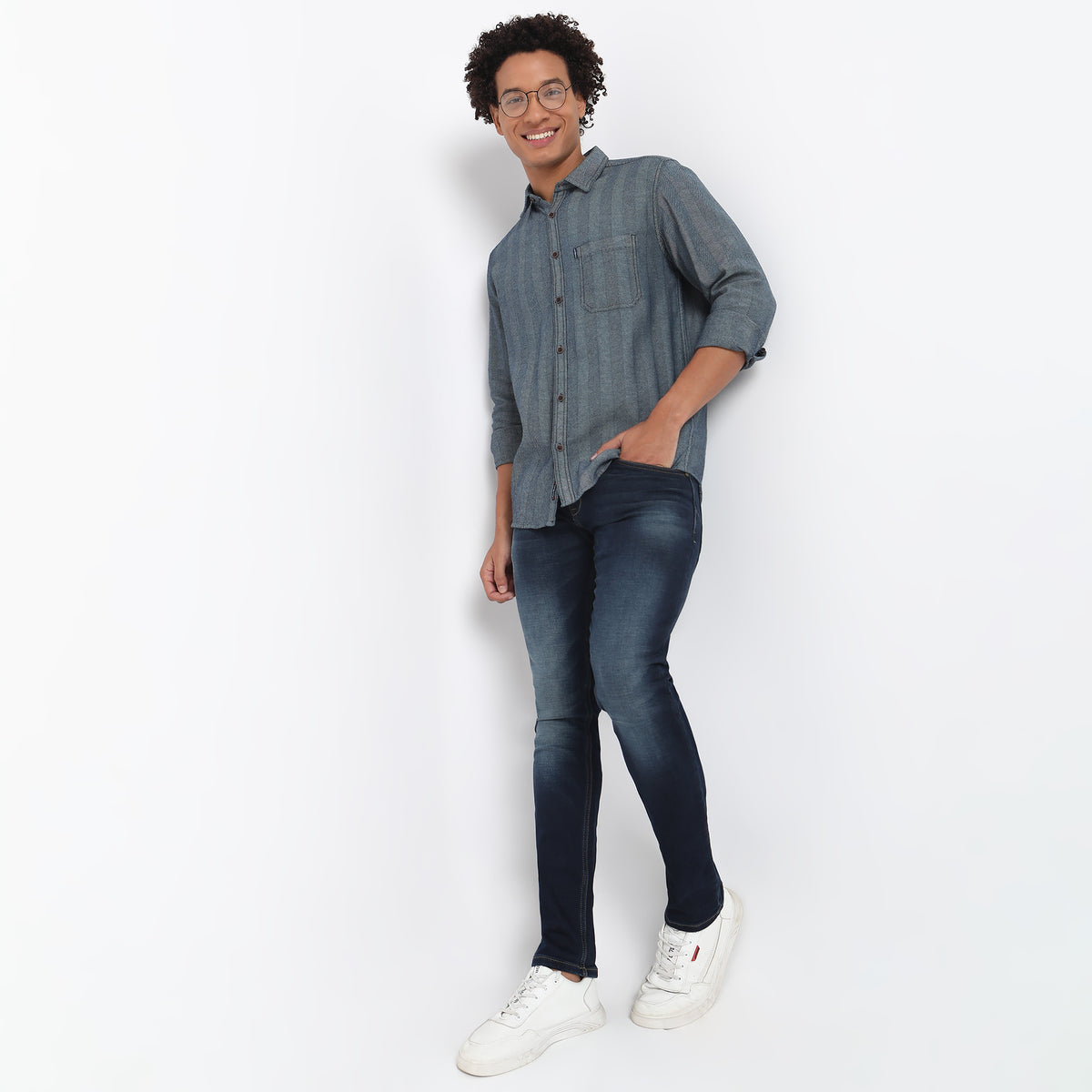 Slim Fit Solid Mid Rise Jeans