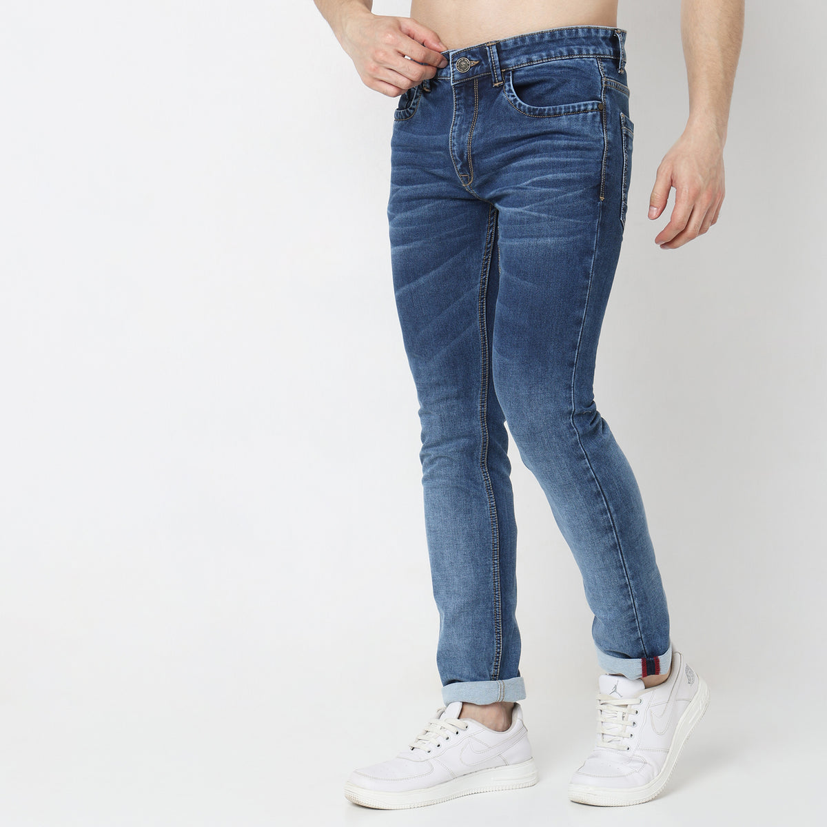 Slim Fit Solid Mid Rise Jeans