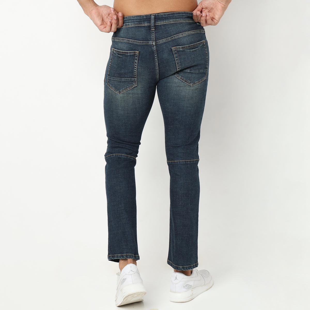 Slim Fit Solid Mid Rise Jeans