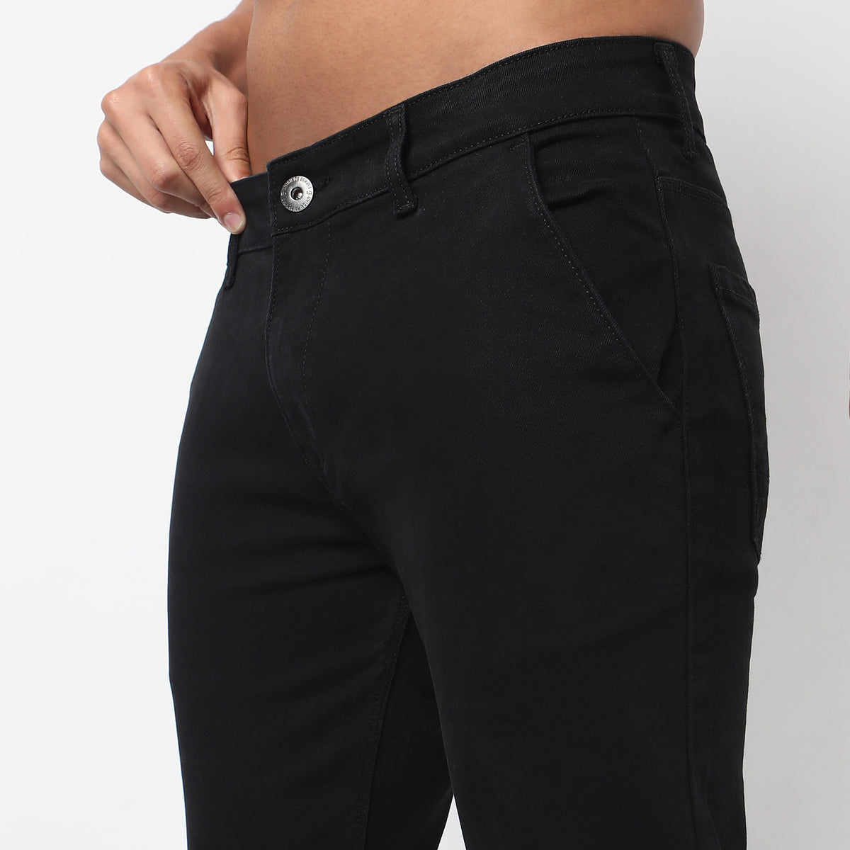 Straight Fit Solid Mid Rise Jeans