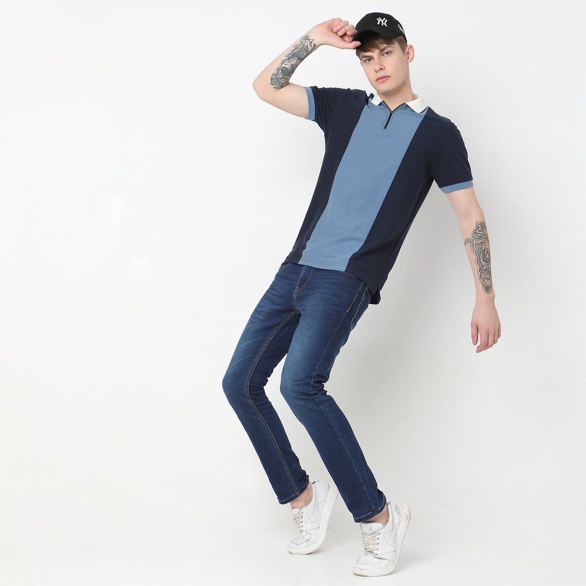 Straight Fit Solid Mid Rise Jeans