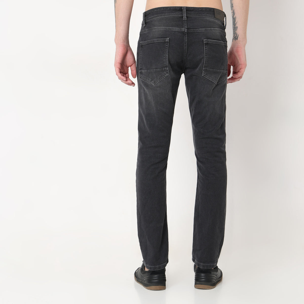 Straight Fit Solid Mid Rise Jeans