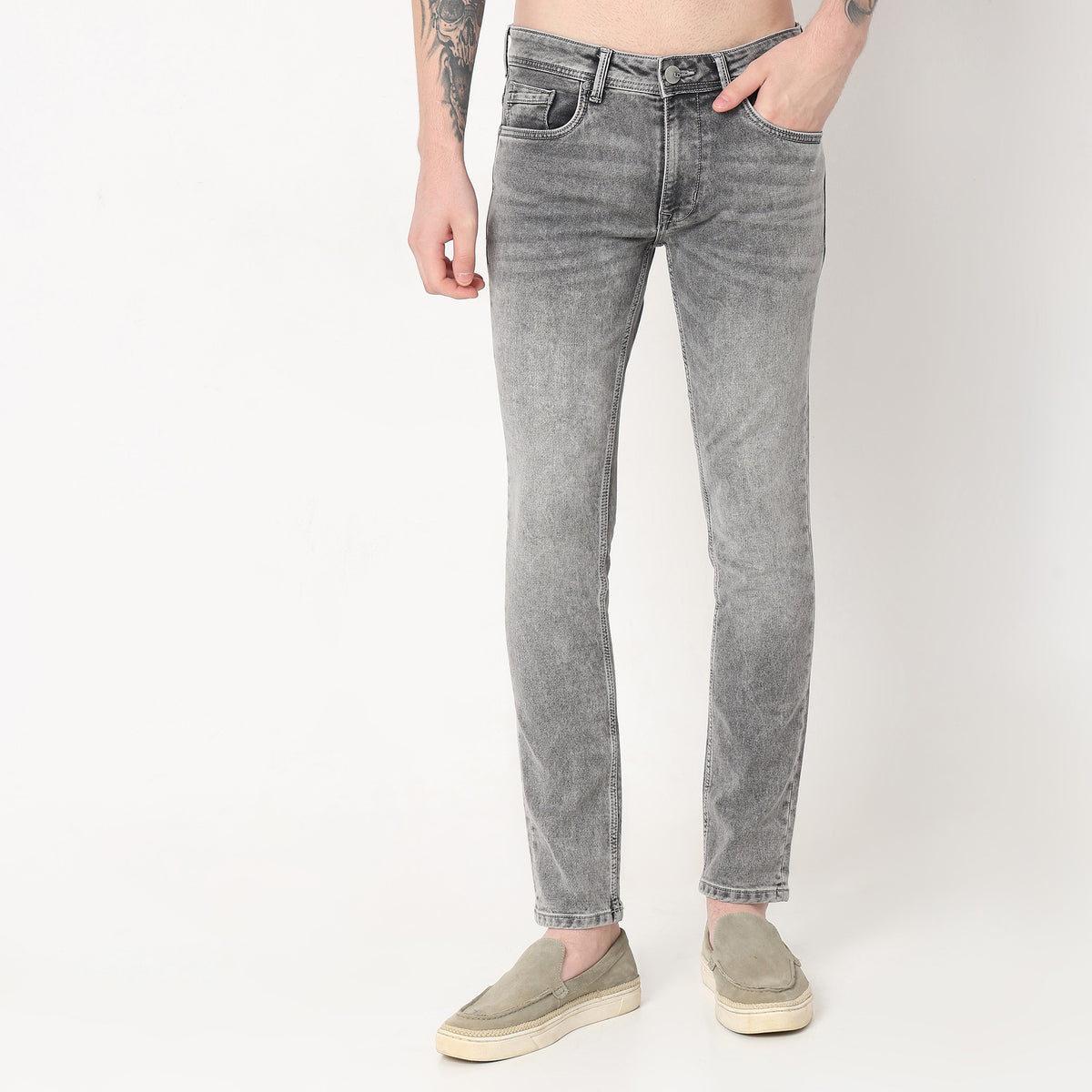 Slim Fit Solid Mid Rise Jeans