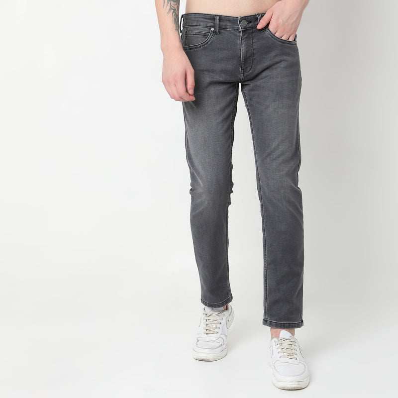 Straight Fit Solid Mid Rise Jeans