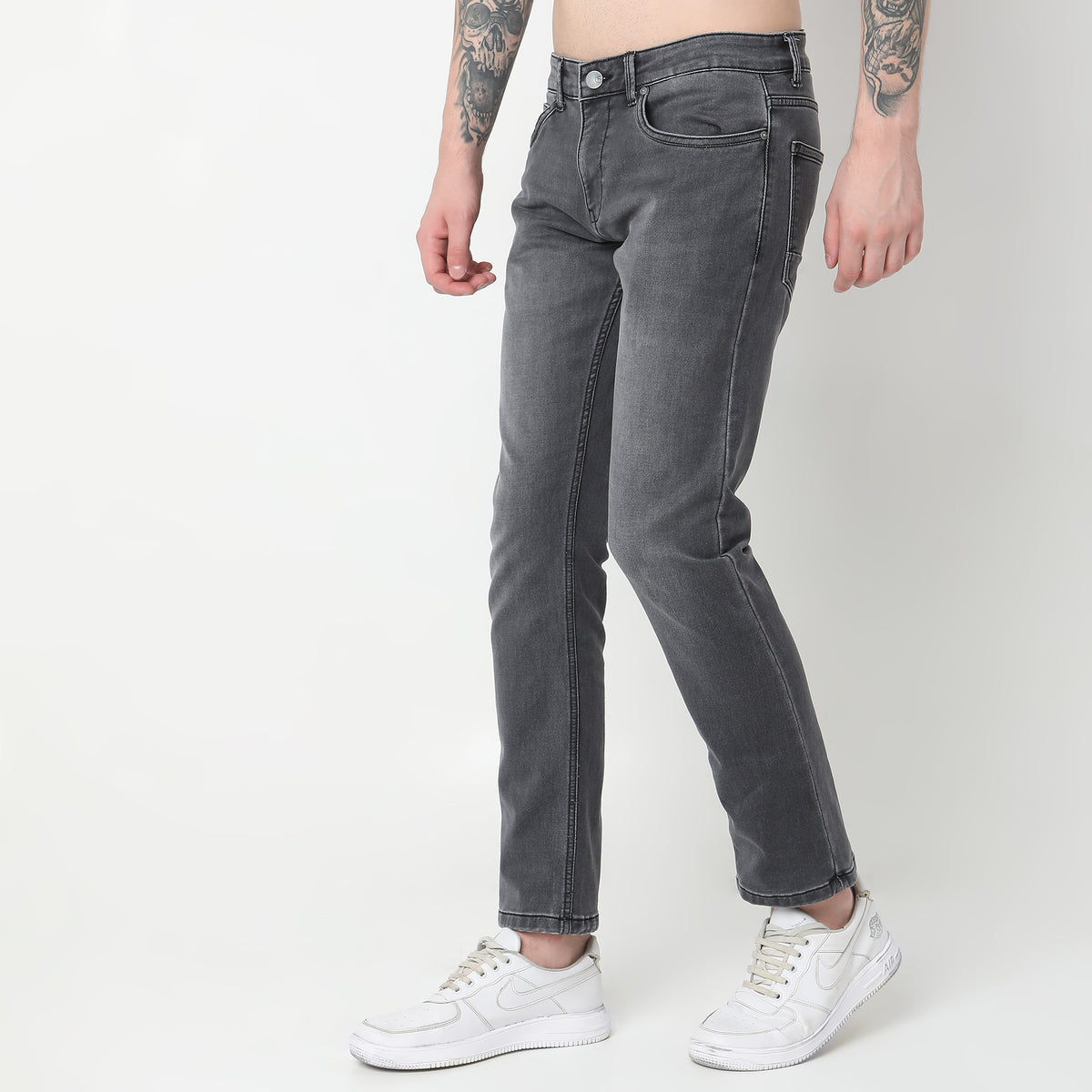 Straight Fit Solid Mid Rise Jeans