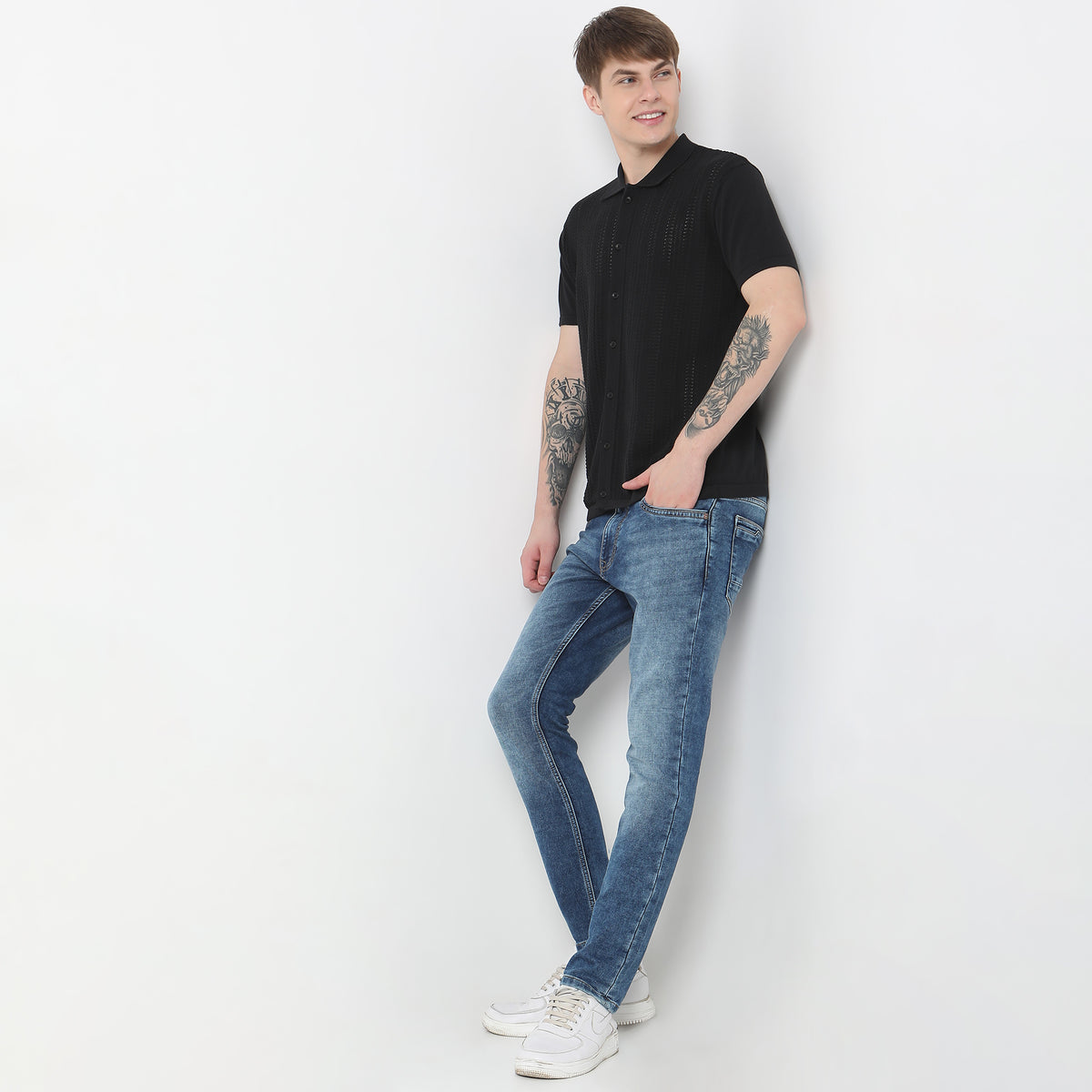 Slim Fit Solid Mid Rise Jeans