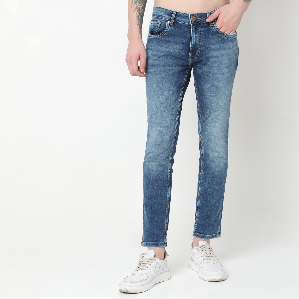 Slim Fit Solid Mid Rise Jeans