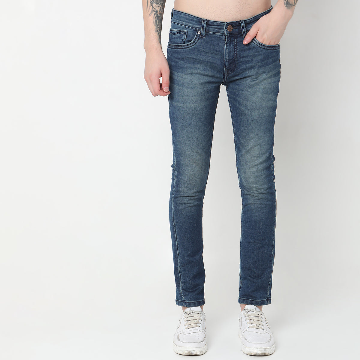 Slim Fit Solid Mid Rise Jeans