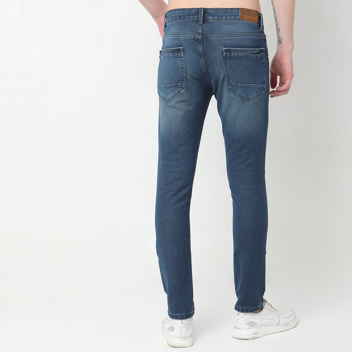 Slim Fit Solid Mid Rise Jeans