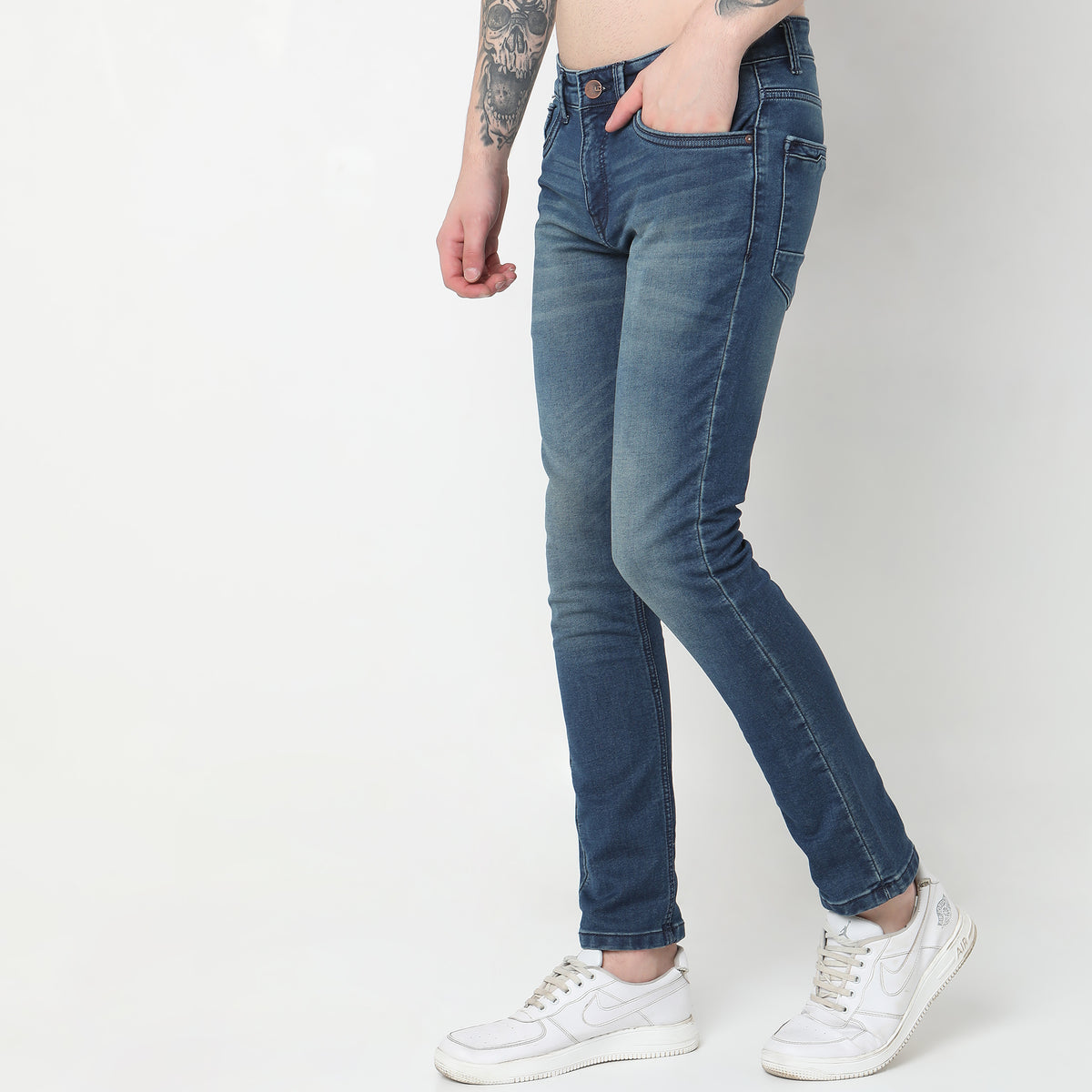 Slim Fit Solid Mid Rise Jeans