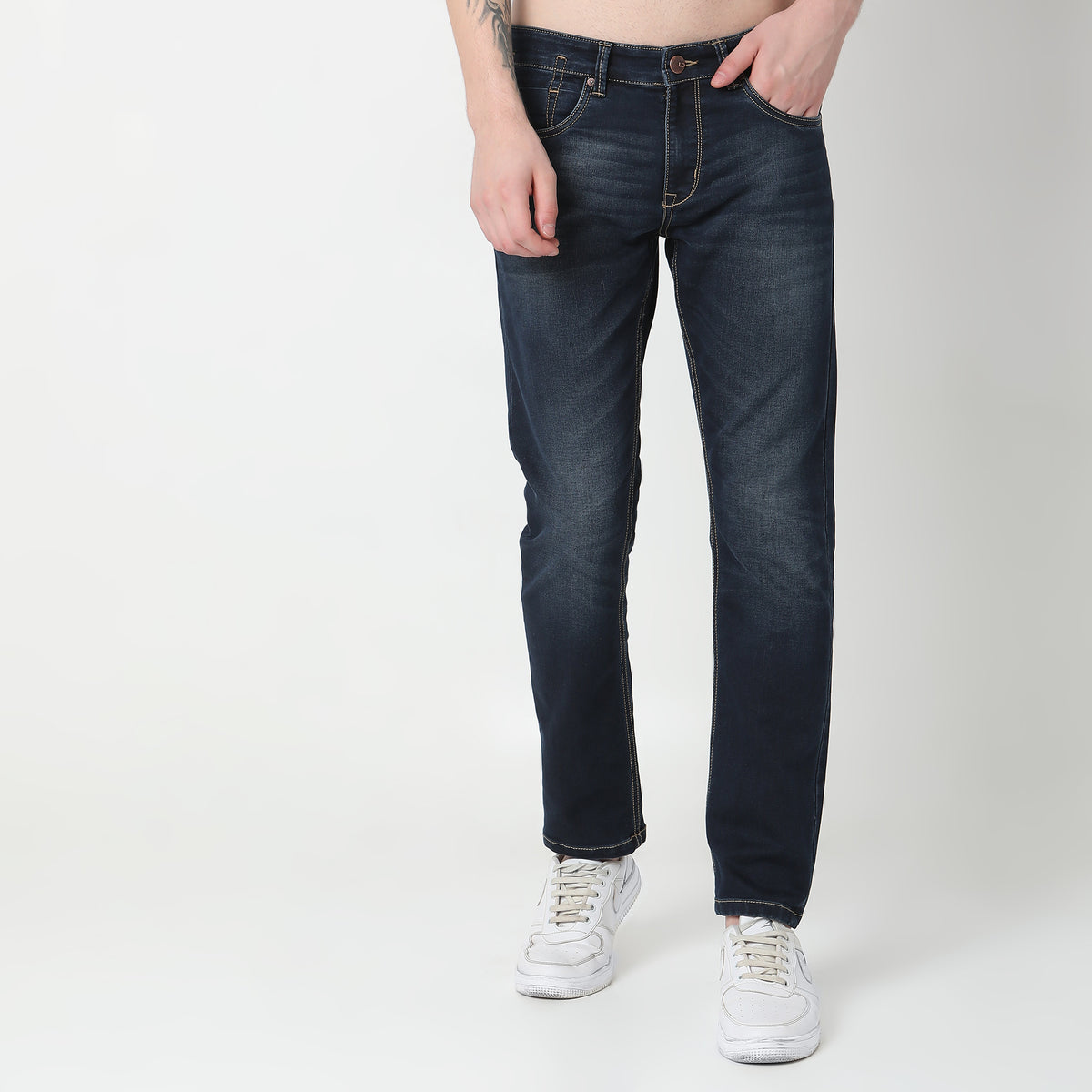 Straight Fit Solid Mid Rise Jeans