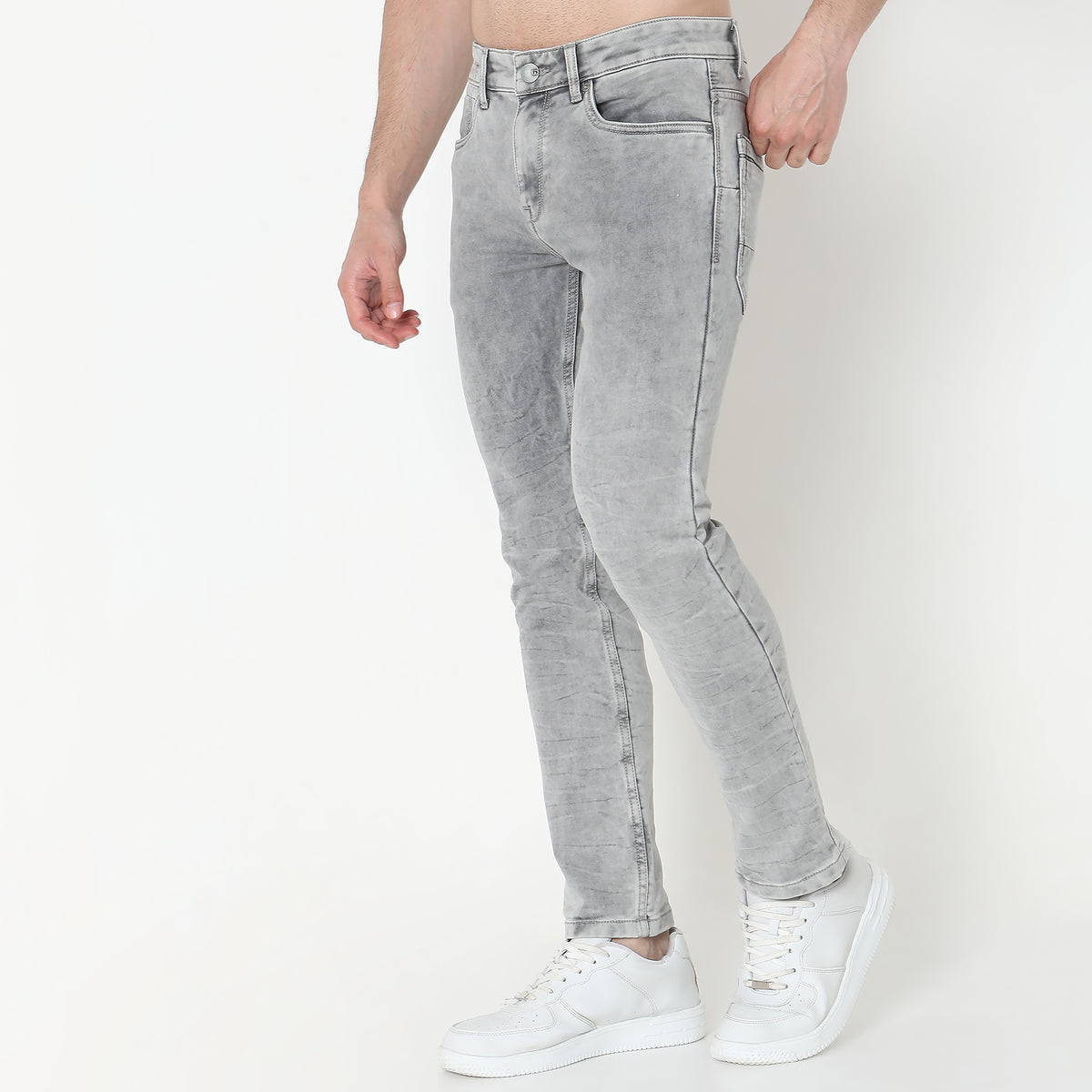 Slim Fit Solid Mid Rise Jeans