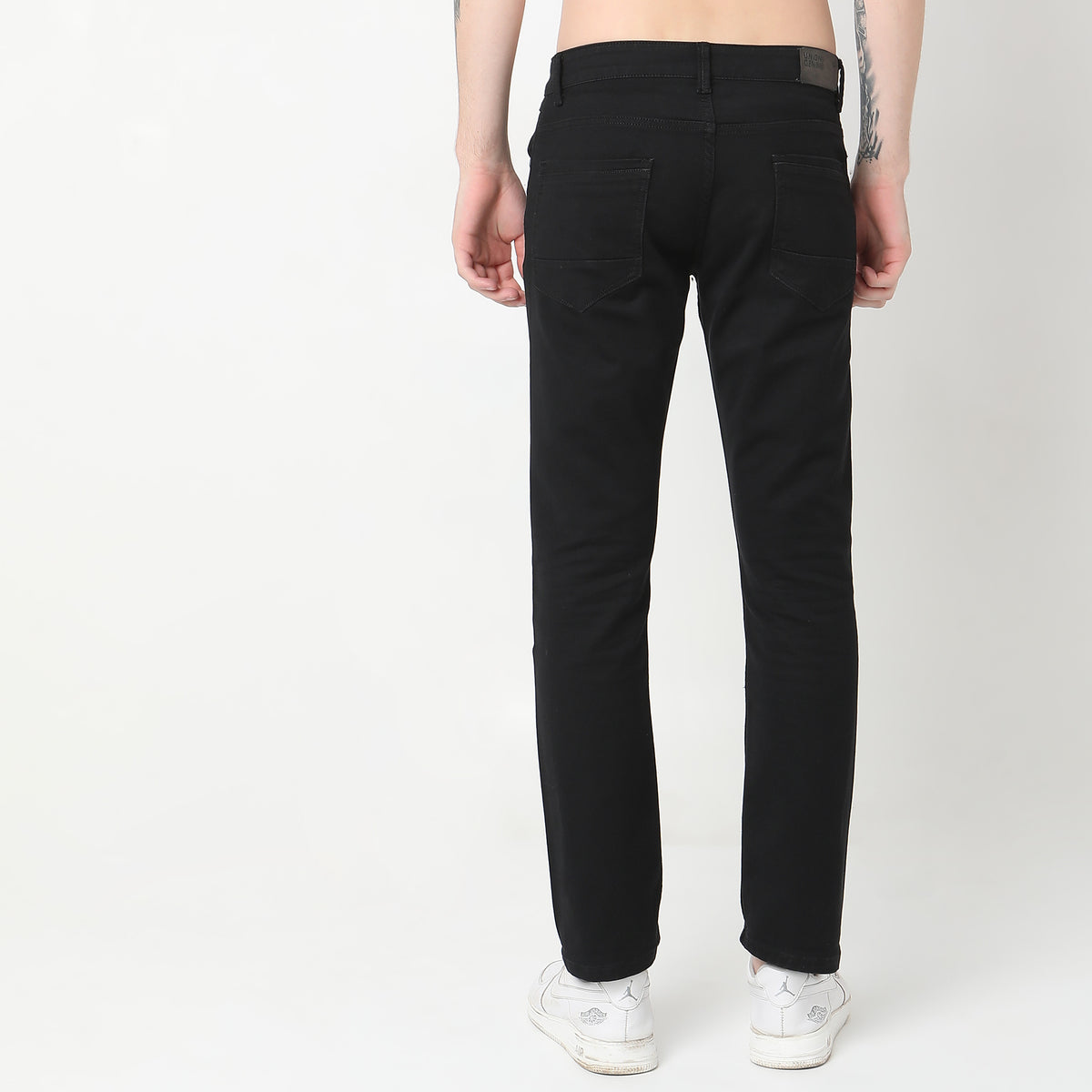 Straight Fit Solid Mid Rise Jeans