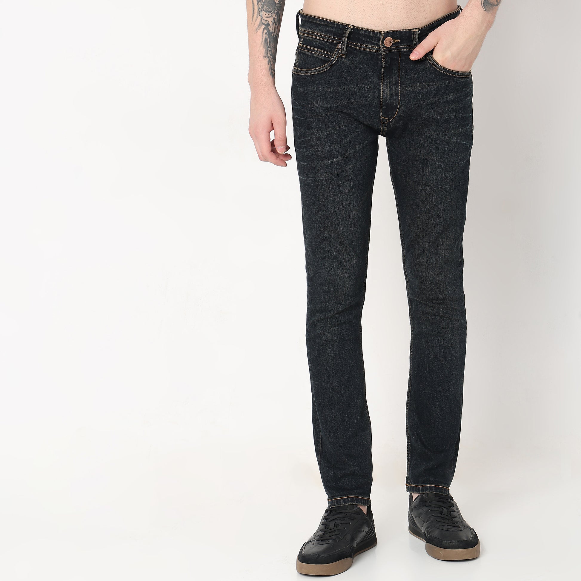 Slim Fit Solid Mid Rise Jeans