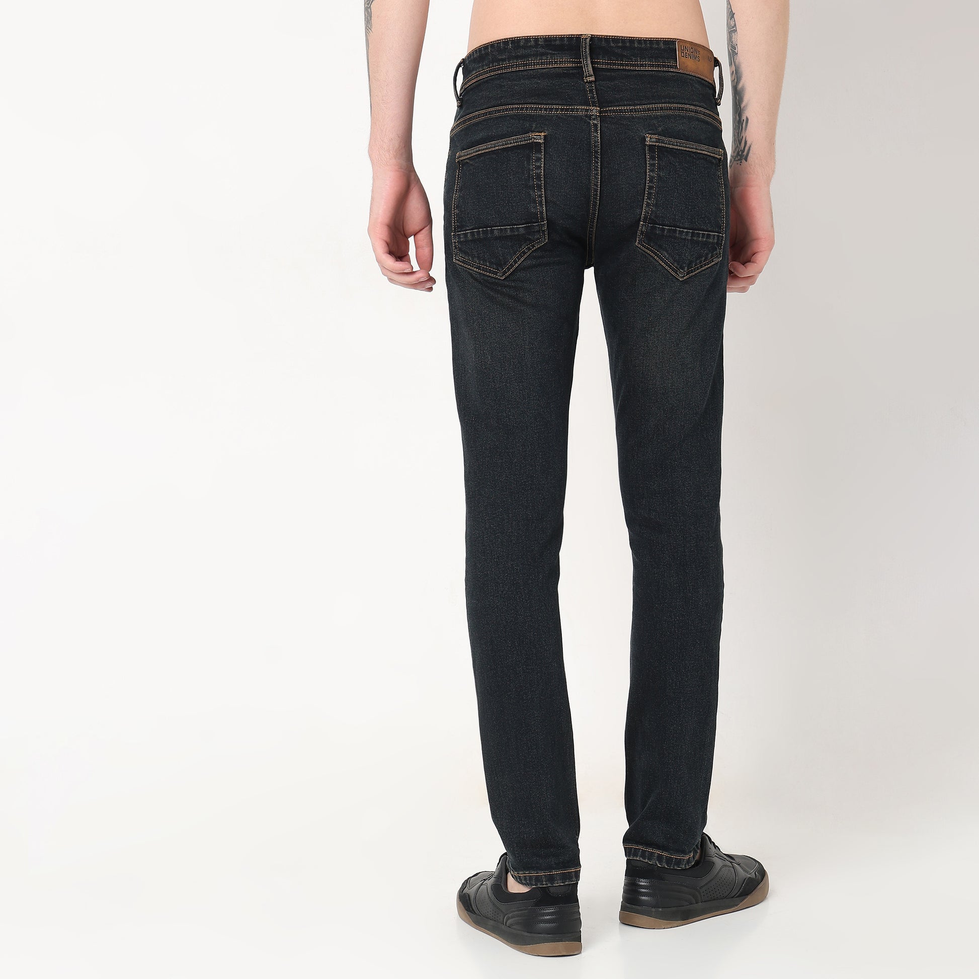 Slim Fit Solid Mid Rise Jeans