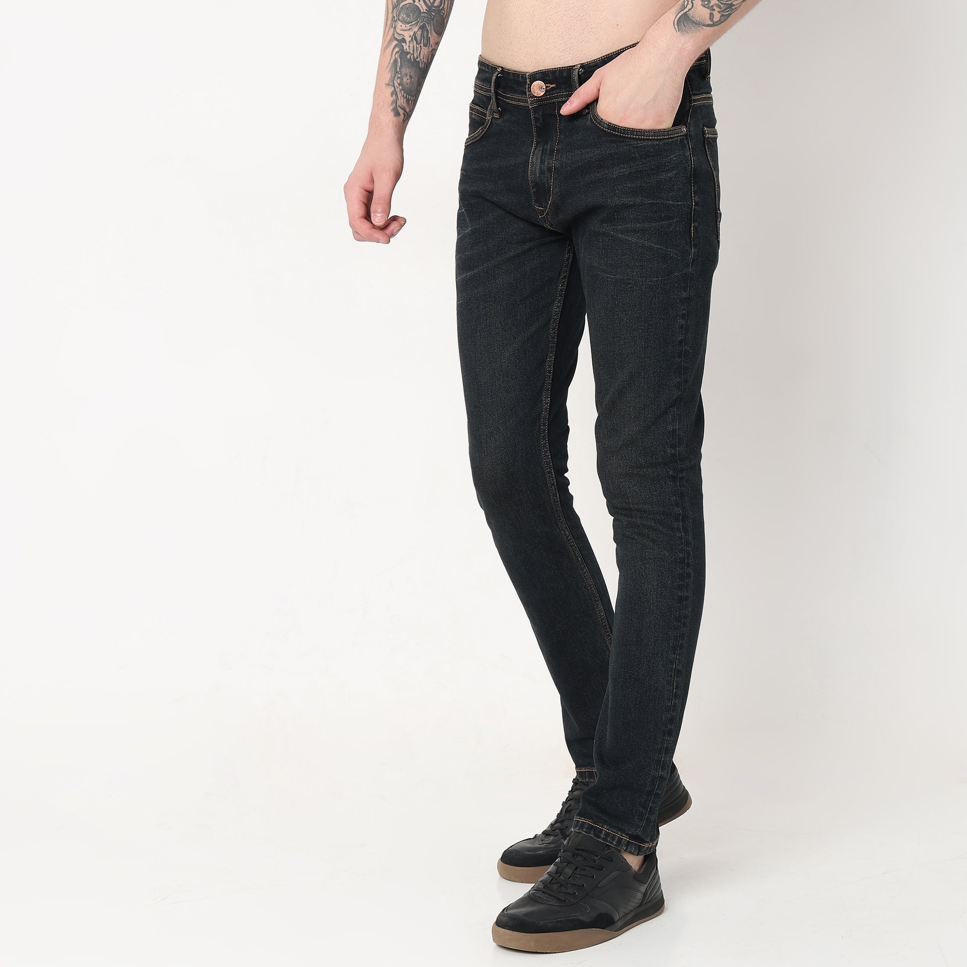 Slim Fit Solid Mid Rise Jeans