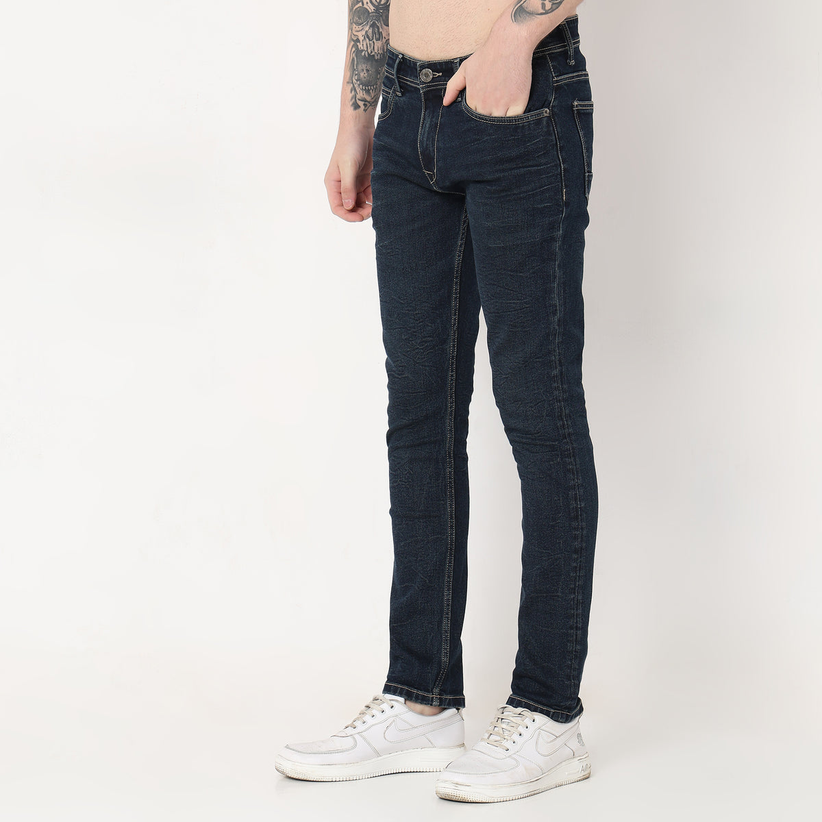 Slim Fit Solid Mid Rise Jeans