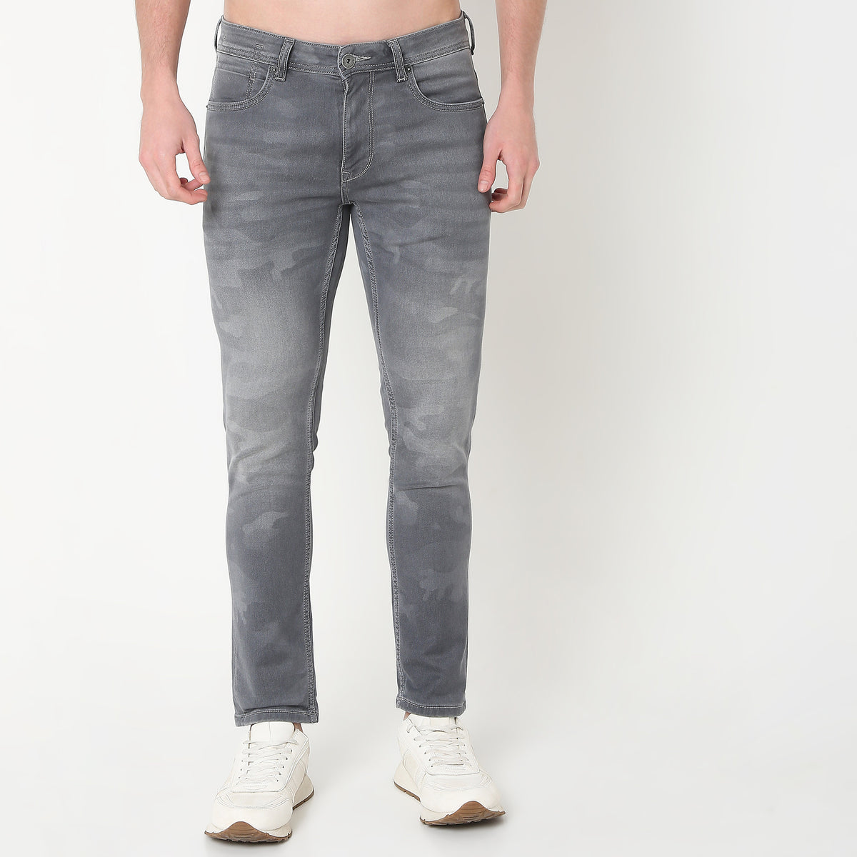 Slim Fit Solid Mid Rise Jeans