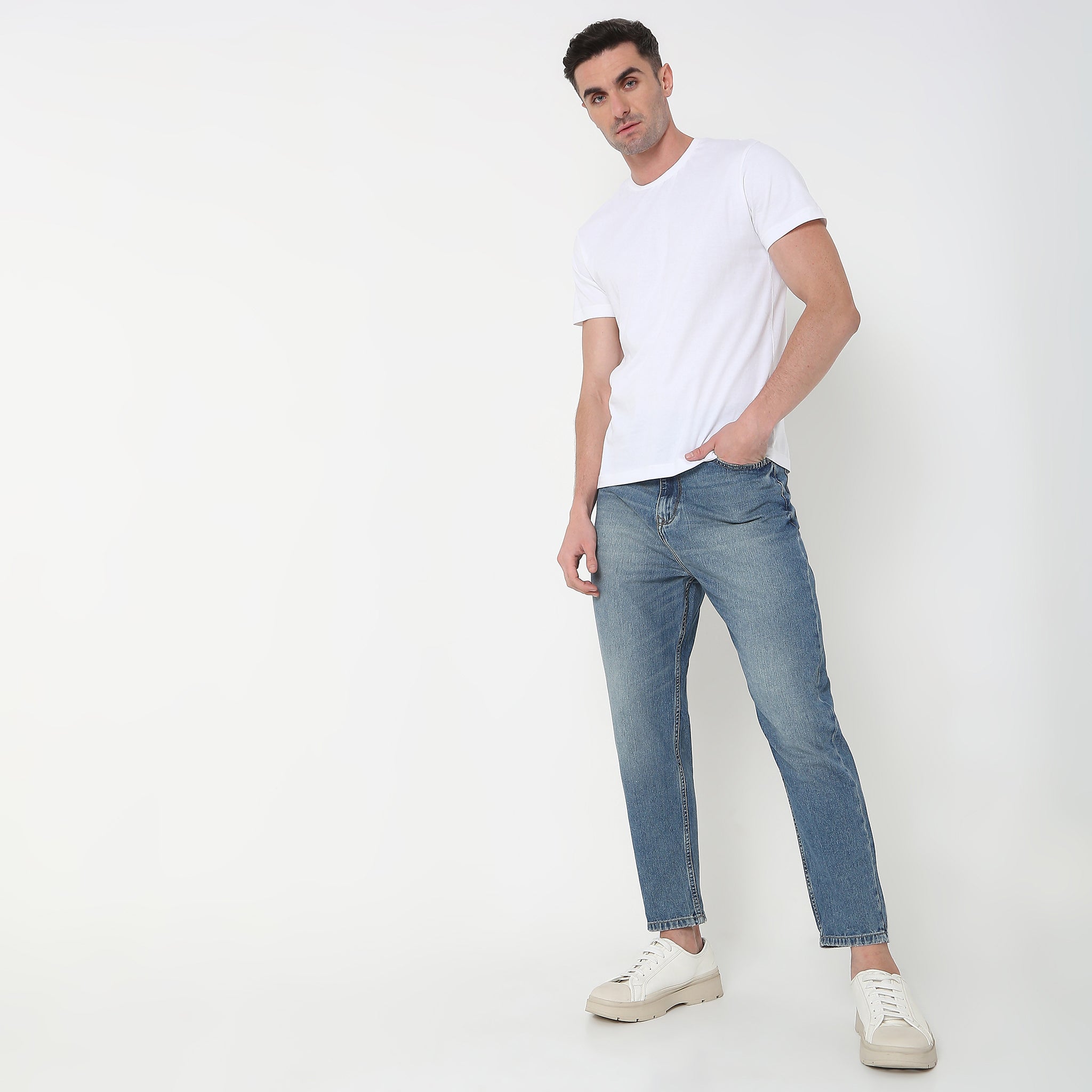 Baggy Fit Solid Mid Rise Jeans