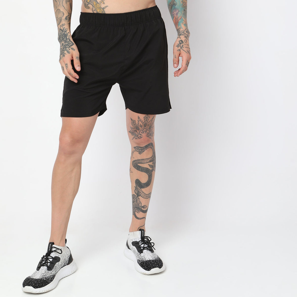 Regular Fit Solid Mid Rise Shorts