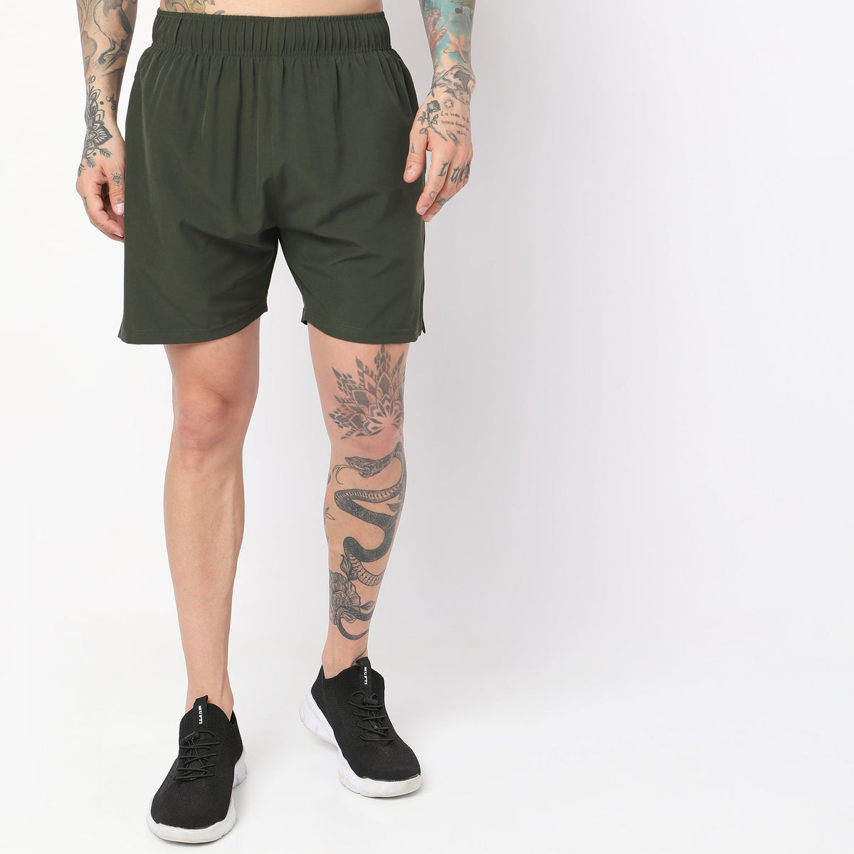 Regular Fit Solid Mid Rise Shorts