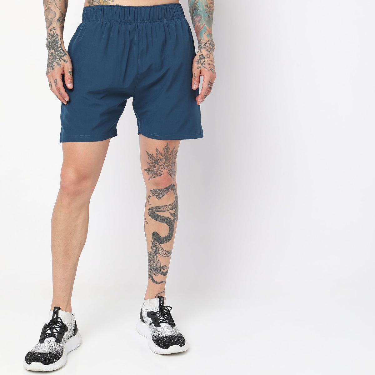 Regular Fit Solid Mid Rise Shorts