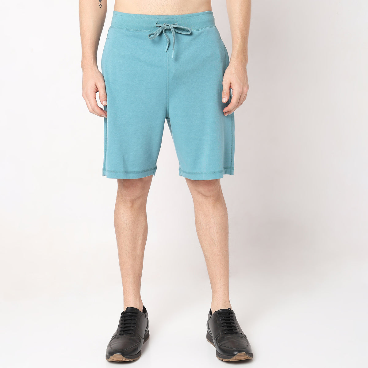 Regular Fit Solid Mid Rise Shorts