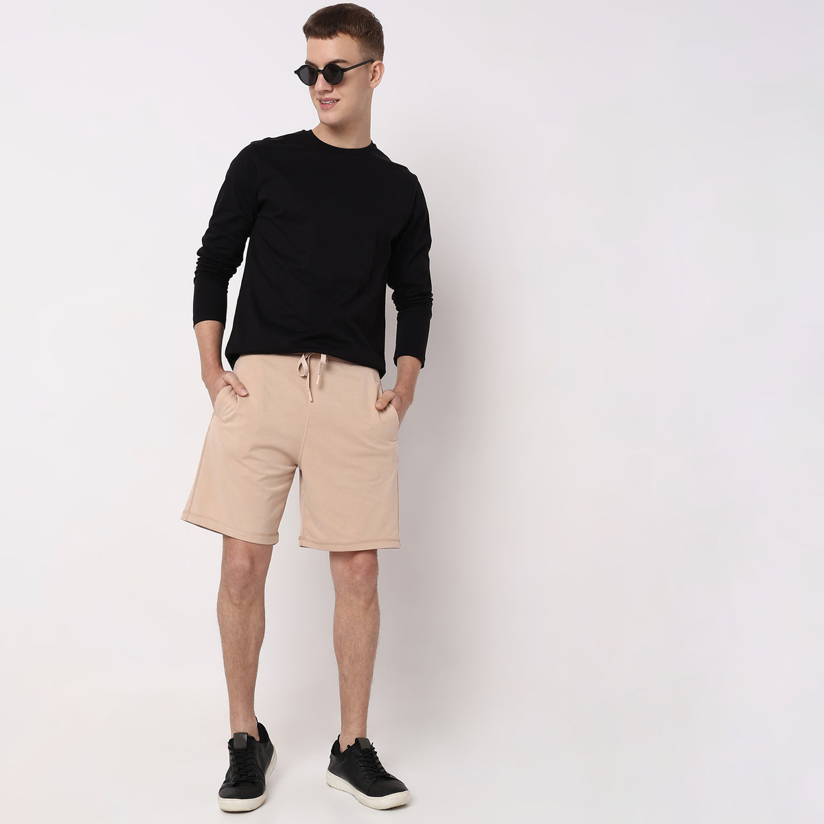 Regular Fit Solid Mid Rise Shorts