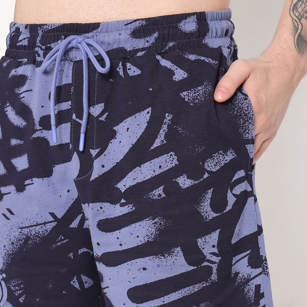 Regular Fit Printed Mid Rise Shorts