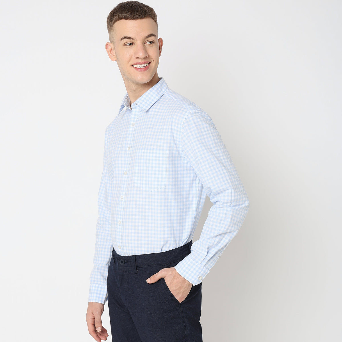 Men Wearing Regular Fit Checkered Shirt