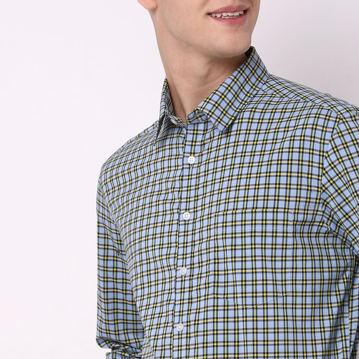 Men Wearing Slim Fit Checkered Shirt