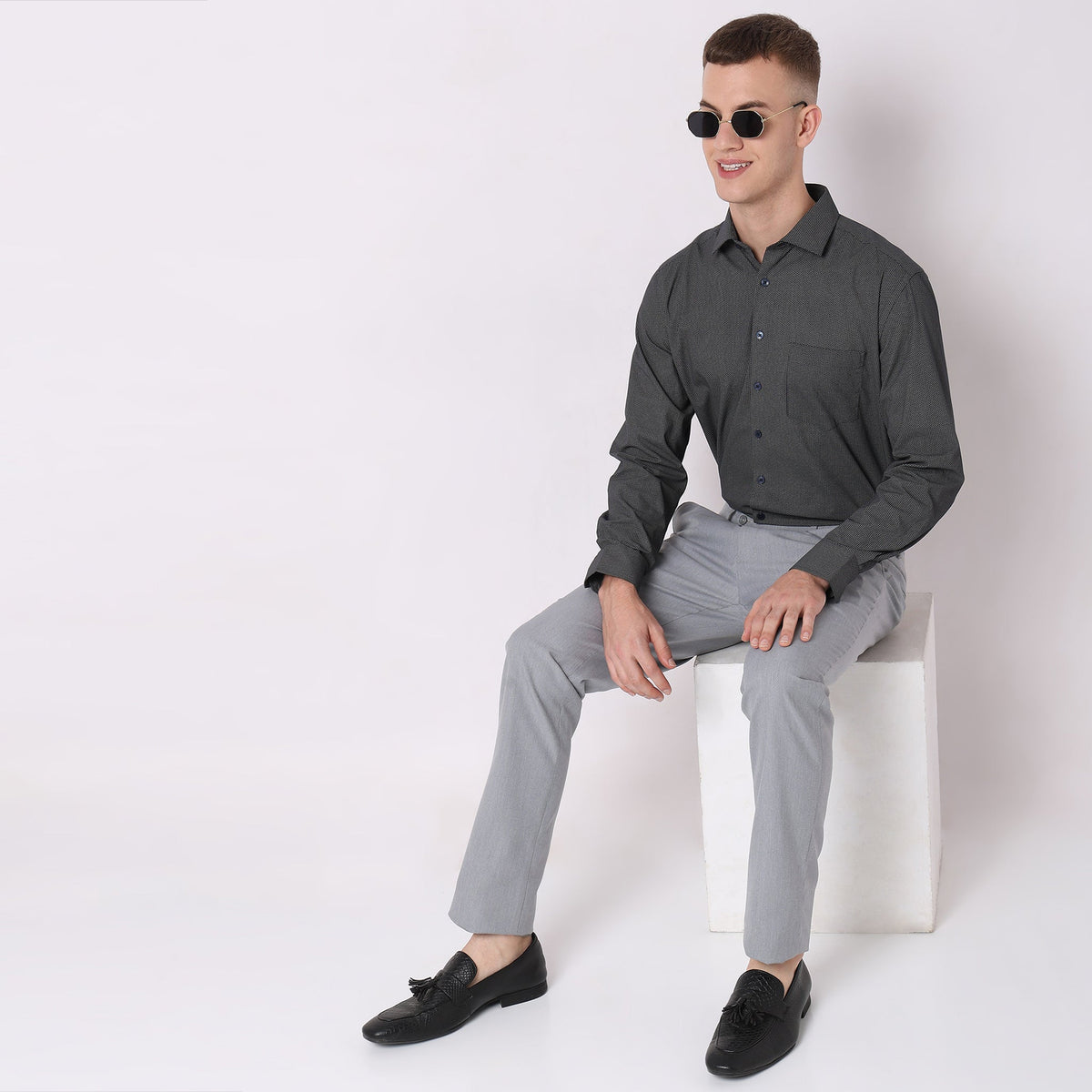 Men Wearing Regular Fit Printed Shirt