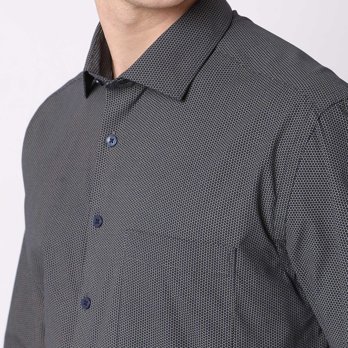 Men Wearing Regular Fit Printed Shirt