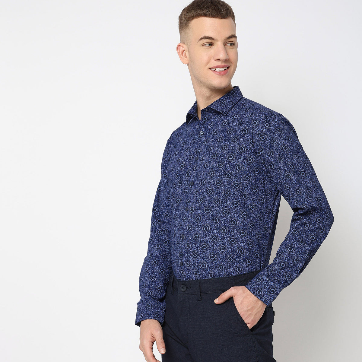 Men Wearing Regular Fit Printed Shirt