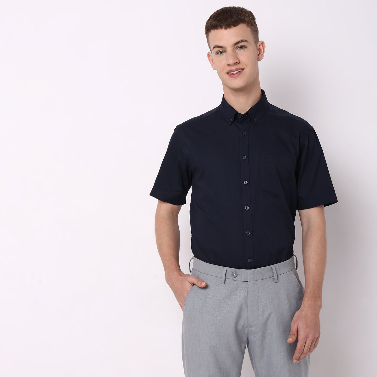 Men Wearing Regular Fit Solid Shirt