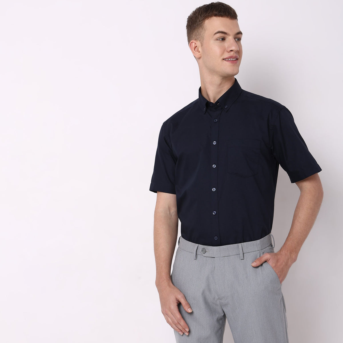 Men Wearing Regular Fit Solid Shirt