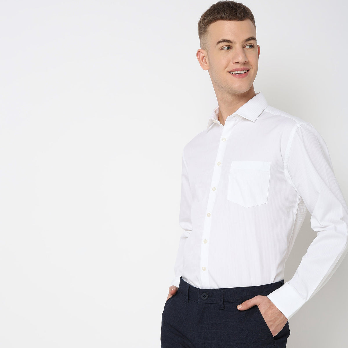 Men Wearing Regular Fit Solid Shirt