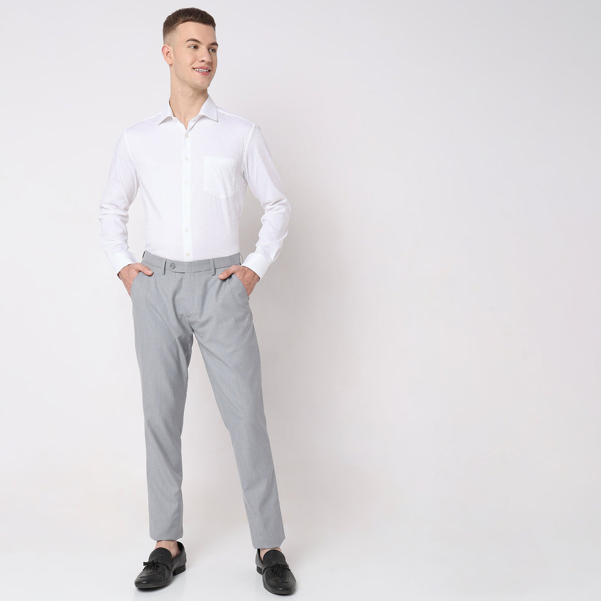 Men Wearing Slim Fit Solid Shirt