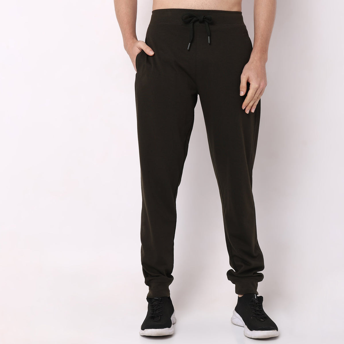 Regular Fit Solid Mid Rise Trackpants