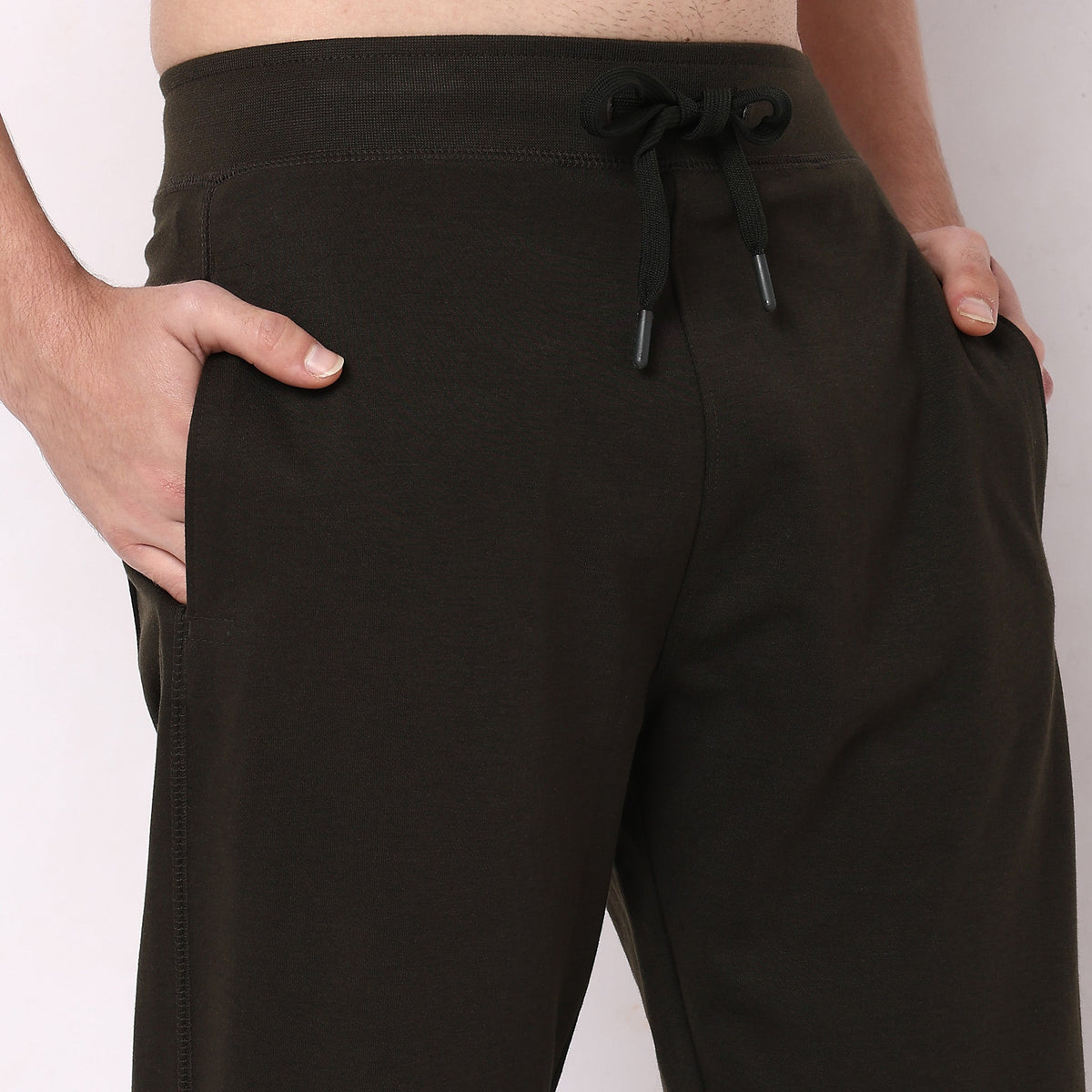 Regular Fit Solid Mid Rise Trackpants