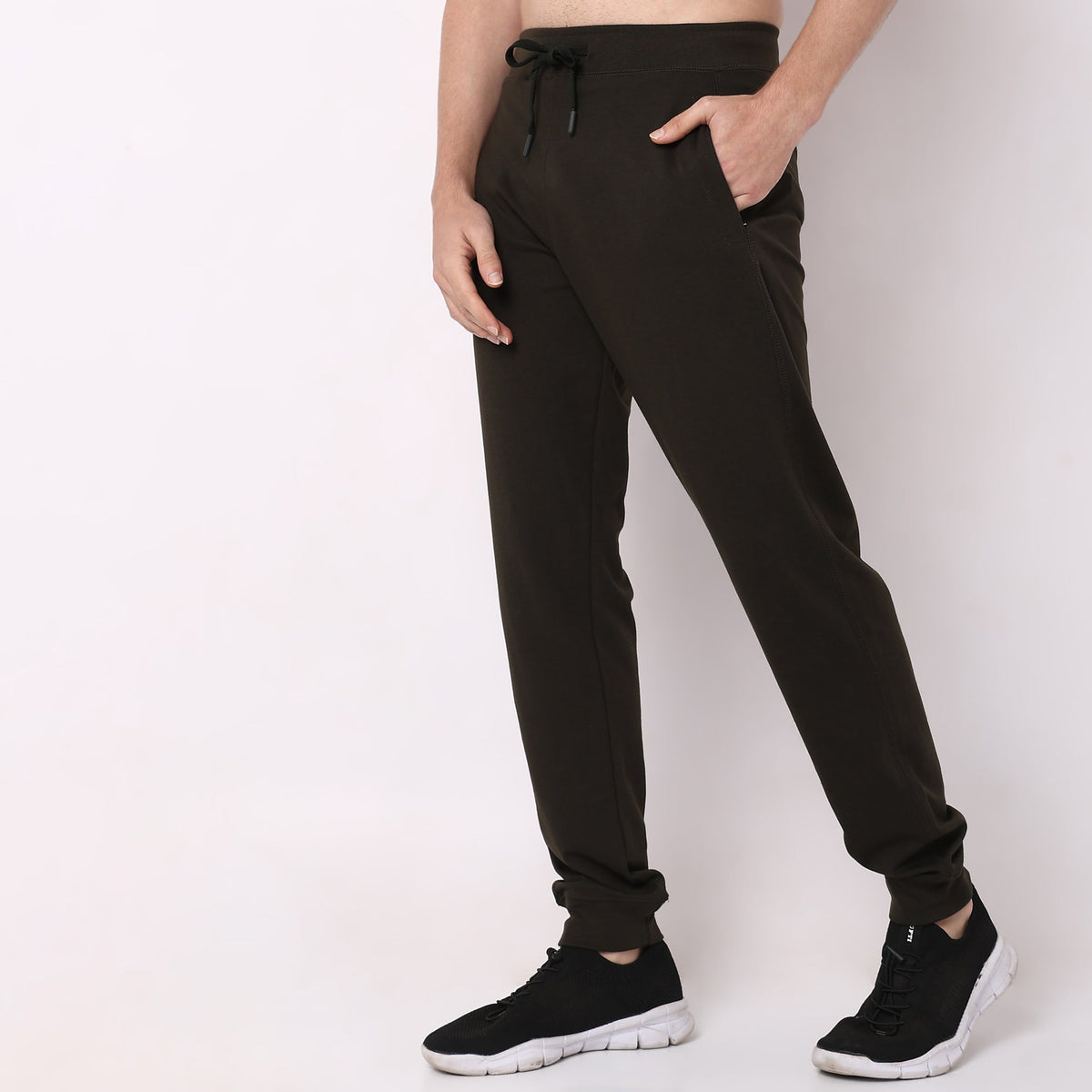 Regular Fit Solid Mid Rise Trackpants