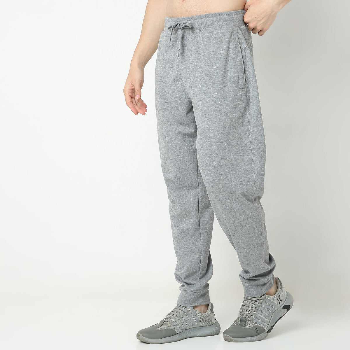 Regular Fit Solid Mid Rise Trackpants