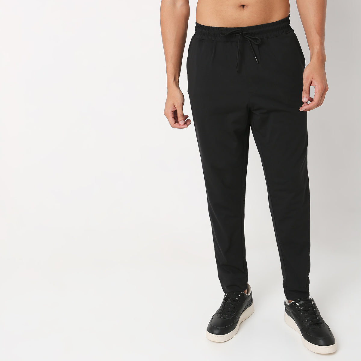 Regular Fit Solid Mid Rise Trackpants