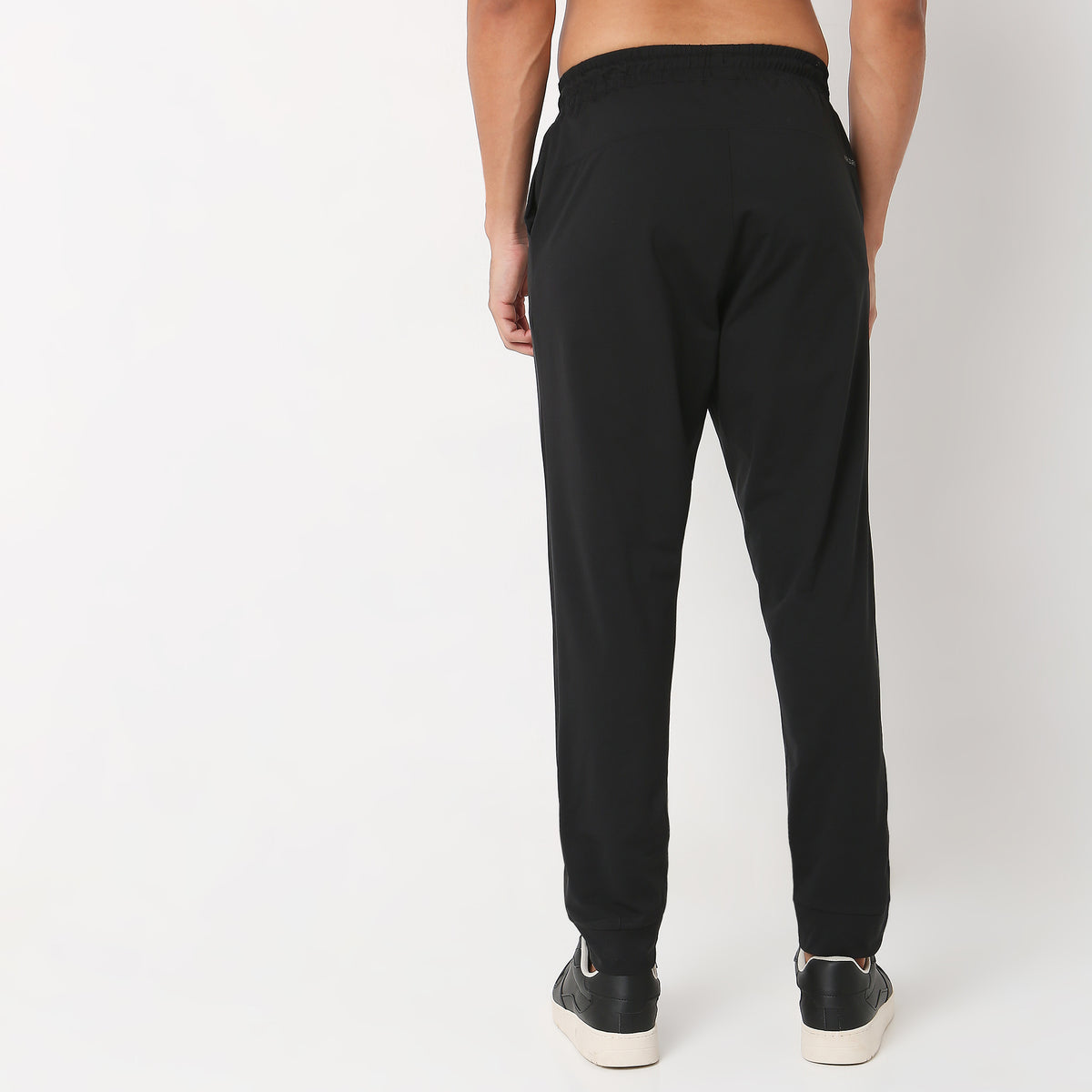 Regular Fit Solid Mid Rise Trackpants