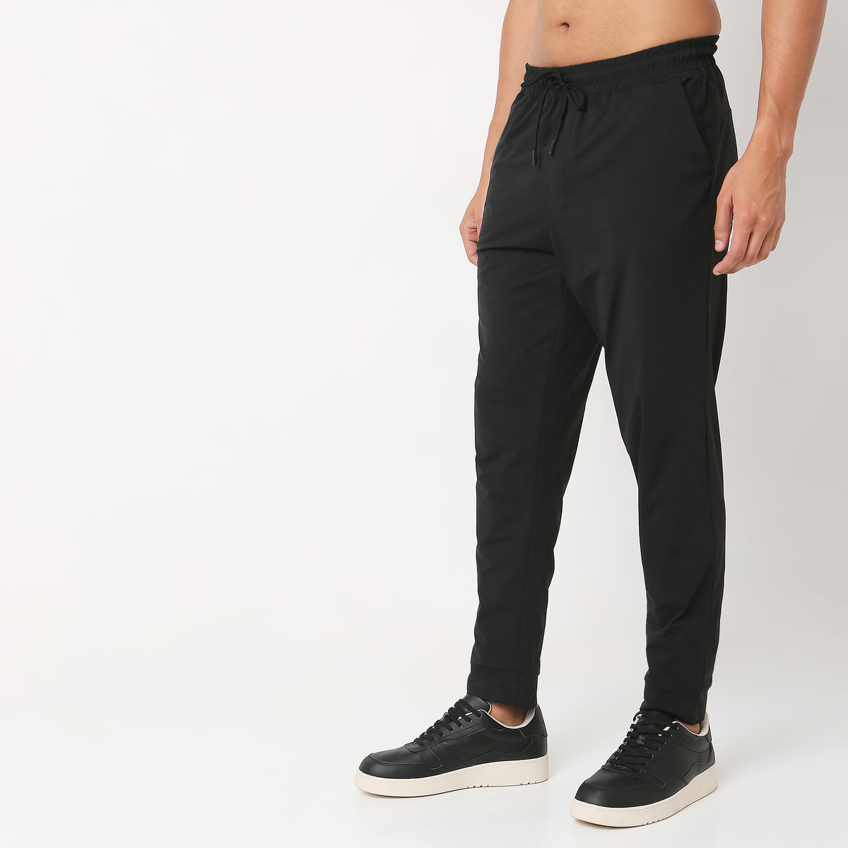 Regular Fit Solid Mid Rise Trackpants