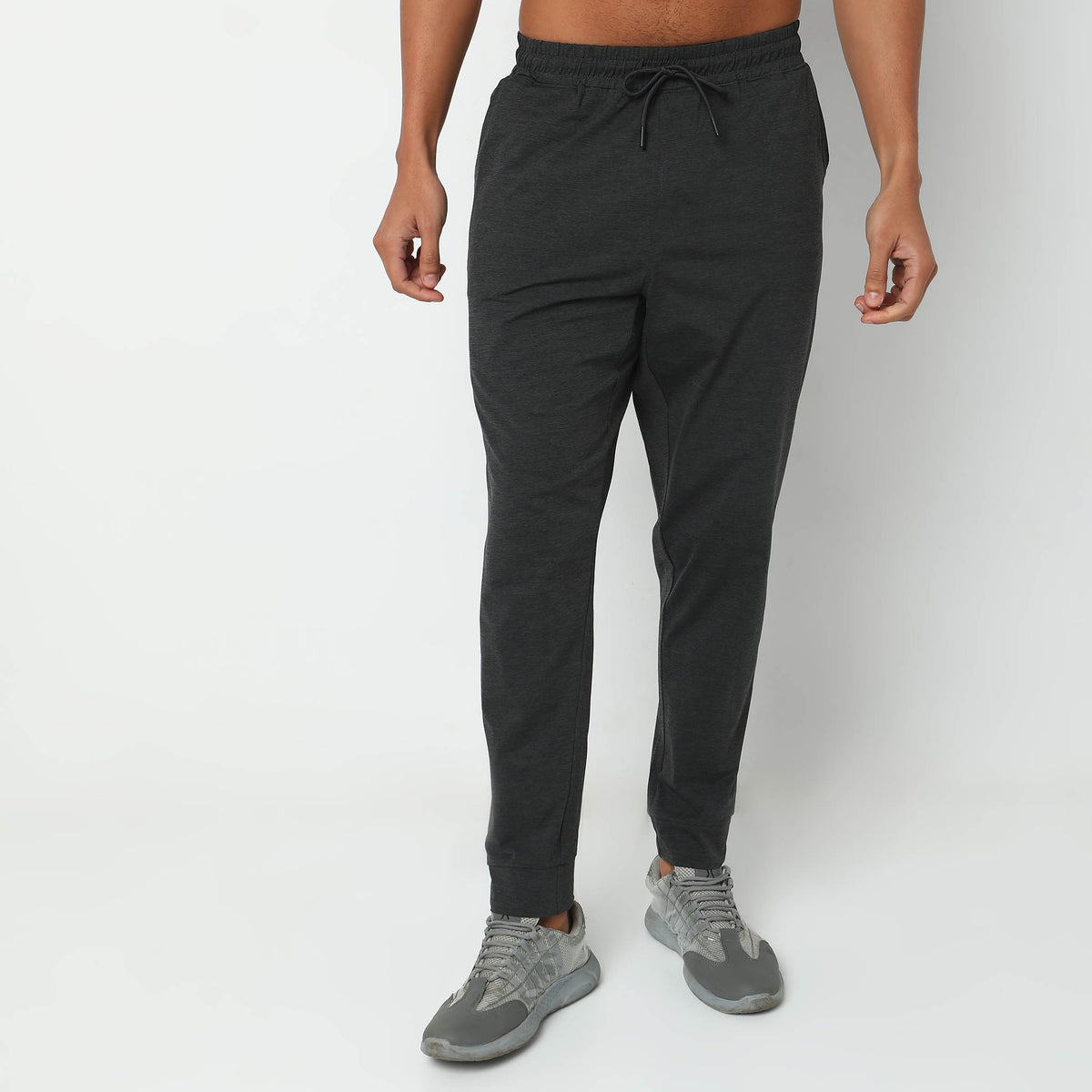 Regular Fit Solid Mid Rise Trackpants