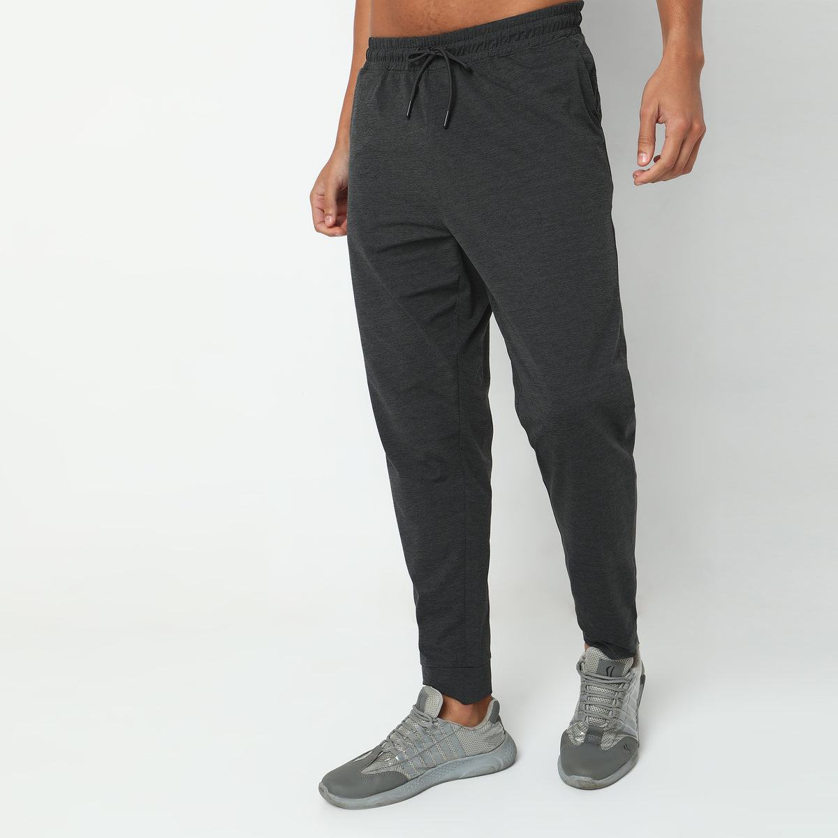 Regular Fit Solid Mid Rise Trackpants